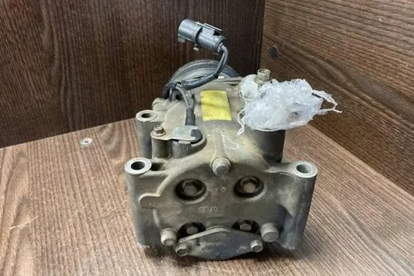 Compressore aria condizionata FORD TRANSIT 2.4L diesel image 2