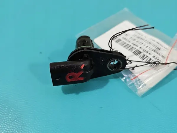 Sensor de Posición de Árbol de Levas Mercedes CLS II C218 A2761530028 image 3