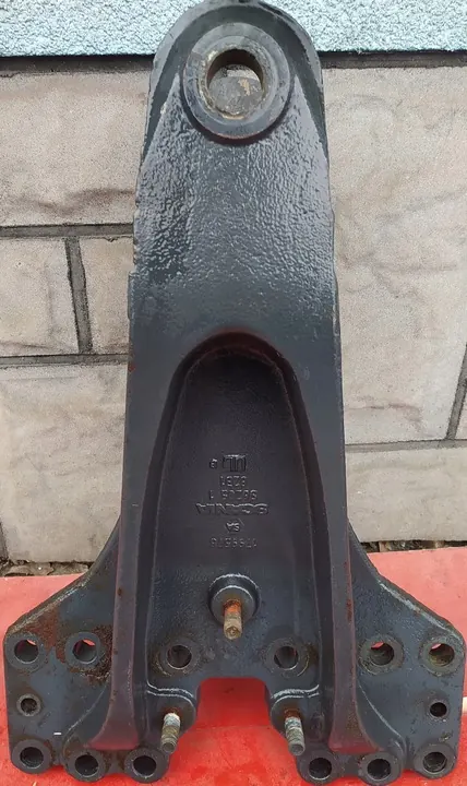 SCANIA R 420 Support de Ressort (1799578) image 1