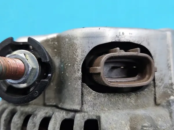 KIA CARNIVAL II Alternator 2.9 CRDI 37300-4X900 image 5