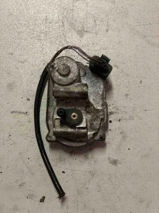 Motor de compuerta de admisión Audi 1045975S01 3.0L image 2