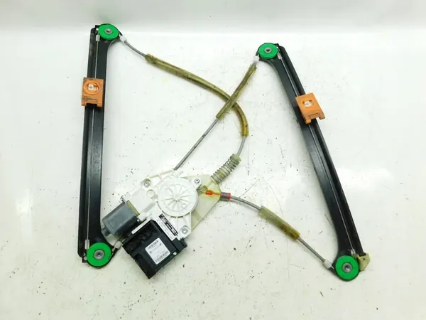 Motor do elevador de vidro dianteiro direito - Audi A3 8P 5d image 2