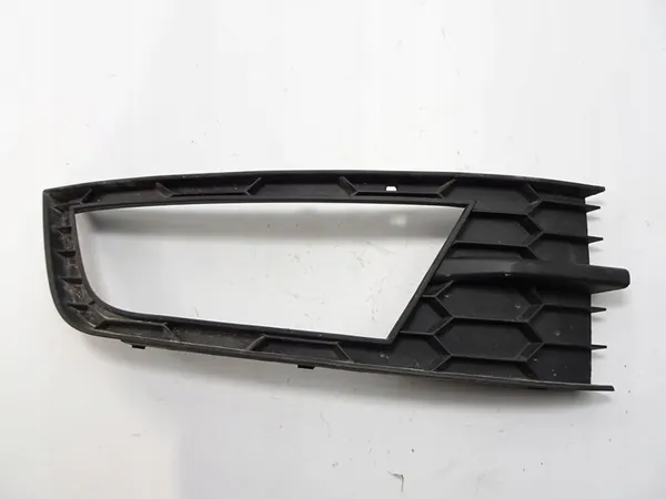 Griglia Alogena Destra Anteriore Skoda Octavia III image 2