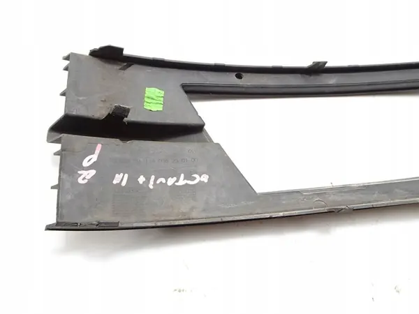 Griglia Alogena Destra Anteriore Skoda Octavia III image 5