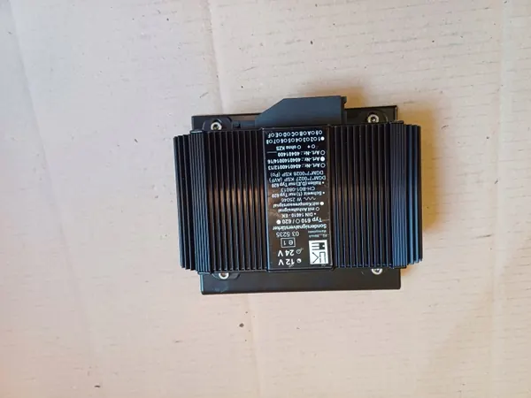 Mercedes Tonsignal-Verstärker OEM 4040140012 image 2