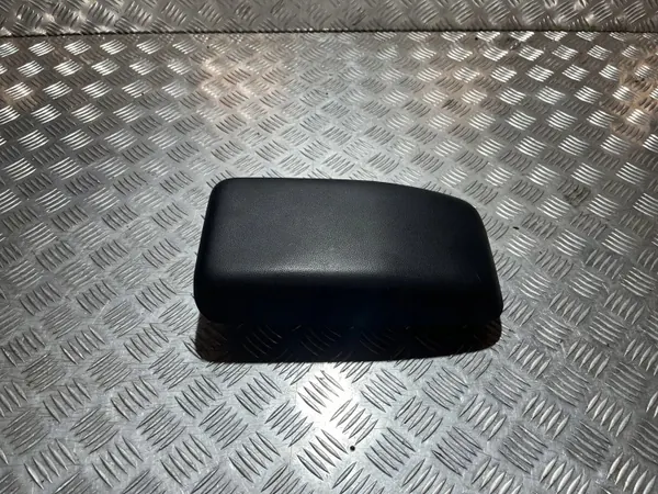 OEM PU24535 Nahka-kyynärnoja Nissan Townstarille image 2