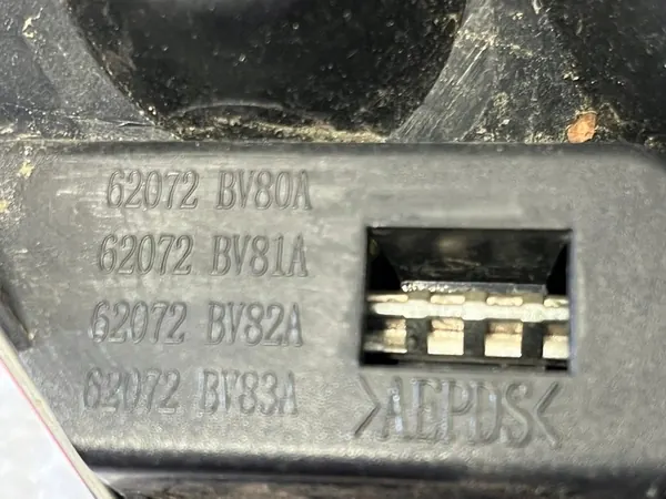 Nissan Juke I Lift Bumper Grill 62070-BV80A / 62072-BV80A image 4