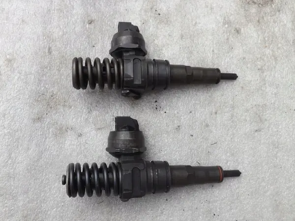 Inyector Bosch 038130073AL para VW Passat B5 1.9TDI image 2