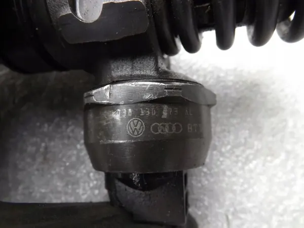 Inyector Bosch 038130073AL para VW Passat B5 1.9TDI image 10