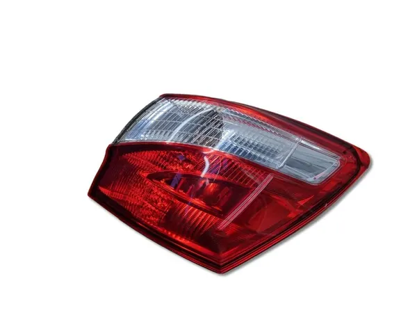 Luz trasera derecha Nissan Qashqai J10 2013 26550-BR00B image 2