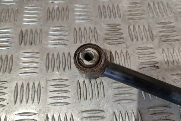 Braccio di Controllo Posteriore Sinistro MERCEDES-BENZ GLE A1663500053 image 6