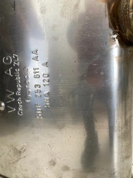 Audi OE Pakoputken Vaimennin OEM 5QF253181D - Käytetty image 3