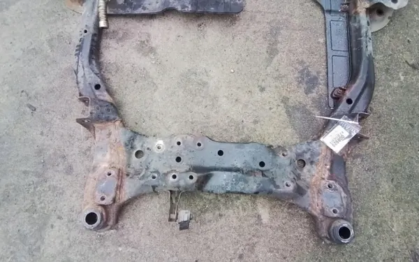 OEM Wrakowisko-8929- Frontschlitten für Hyundai i30 image 3