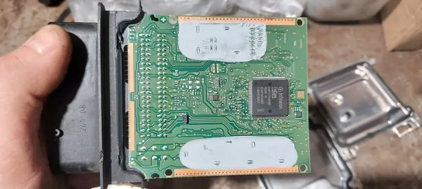 Controlador AdBlue Iveco Daily OEM 0281035663 5802440689 image 4