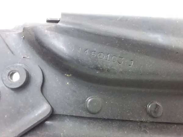 Mercedes-Benz R W251 Vordersitzgurt-Halterung OEM 01461031 image 3