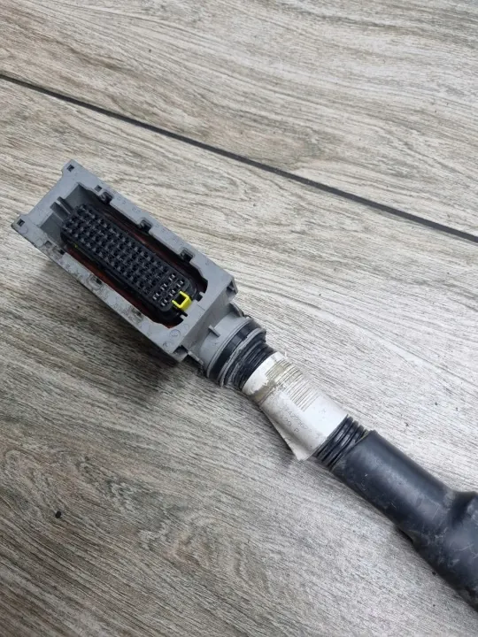 AdBlue-Pumpen-Kabelbaum OEM 7422362429 - Gebraucht image 4