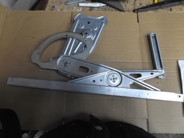 Elevador de vidro dianteiro esquerdo Renault Scenic III 2009-2013 image 2