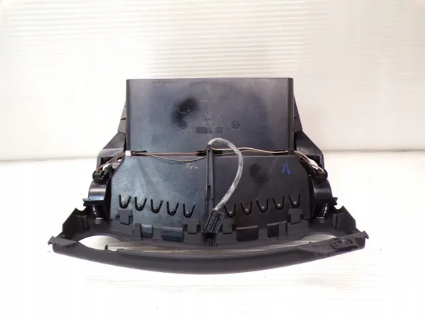 Mercedes W211 Lift midden luchtrooster OEM 2118301954 image 4