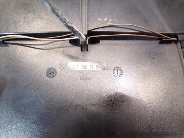 Mercedes W211 Lift midden luchtrooster OEM 2118301954 image 5