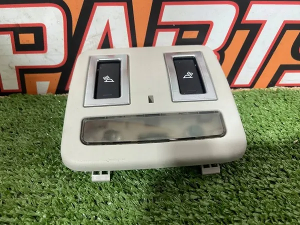 Lampe intérieure Jaguar OEM T4K7741LKP - État utilisé image 4