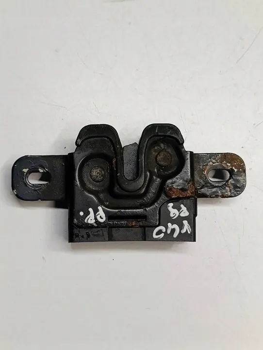 Volvo V40 II Höger motorhuvslås 31425974 image 2