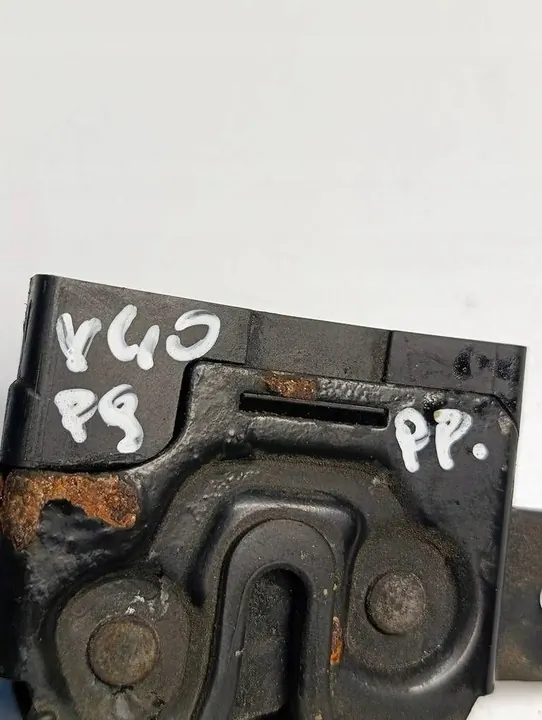 Volvo V40 II Höger motorhuvslås 31425974 image 4