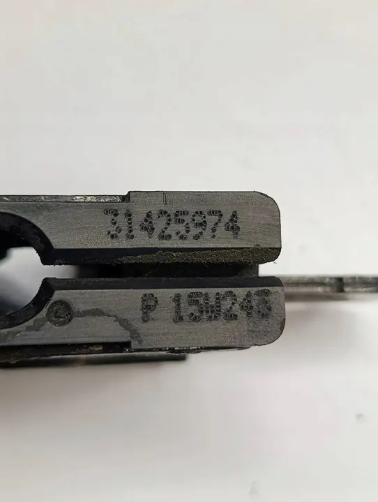 Volvo V40 II Höger motorhuvslås 31425974 image 5