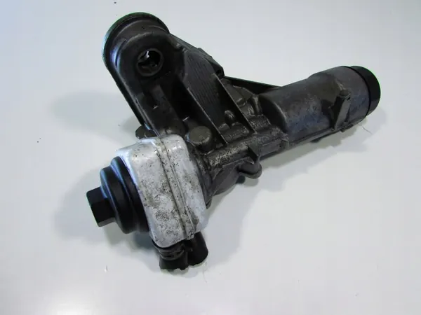 Oljefilterbas OEM 038115466 för VW Crafter 2.5 TDI image 5