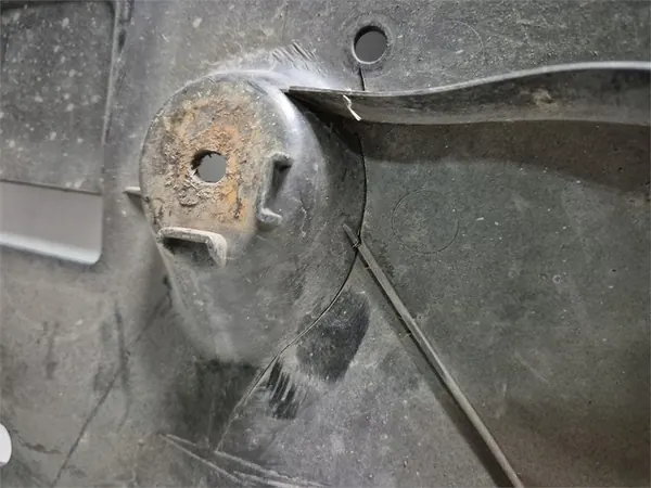 HYUNDAI I20 II Motor Sköld 29110-C8000 image 4