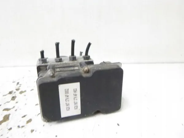 Bomba ABS OEM 0265800511 para VW Polo - Usado image 3