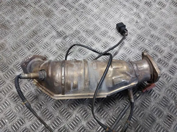 Catalyseur Vide Audi A4 B6 2.0 20V ALT image 3