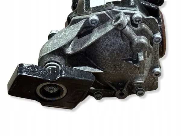 BMW Bakaxelns differential OEM 7603748 för 4-serien image 7