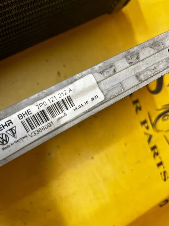 Enfriador de agua adicional Porsche Panamera 970 3.0 S E-Hybrid image 4