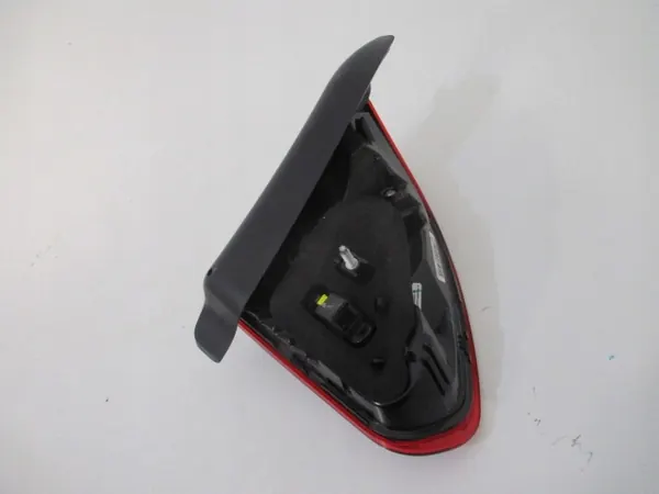 PEUGEOT 2008 LIFT Lámpara de Maletero Derecha image 5