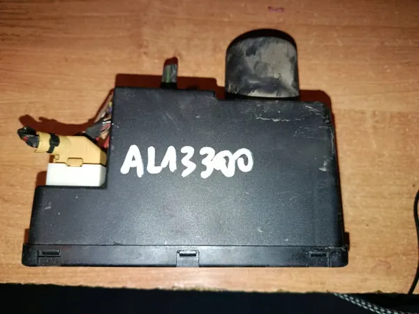 Zentralverriegelungspumpe OEM 4A0862257D für Audi 80 B4 image 2