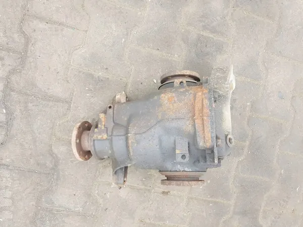 BMW 3 E93 E92 LIFT 10-13 Achterdiff 3.64 Auto OEM 7566173 image 3