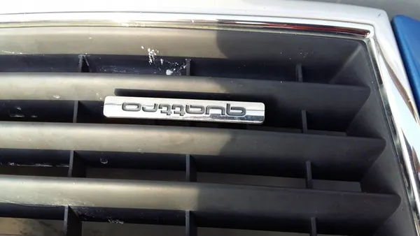 Motorhuv Audi A6 C5 Lift 01-05 image 7