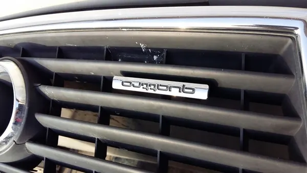 Motorhuv Audi A6 C5 Lift 01-05 image 8