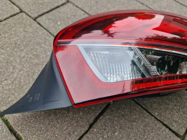 PEUGEOT 208 I LIFT Lámpara Trasera Derecha 9810430580 image 4