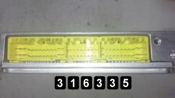 Daihatsu Charade ECU OEM AM-316335 1996 image 3