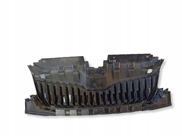 Rejilla Skoda Fabia III OEM 6V0853653A - Usada image 4