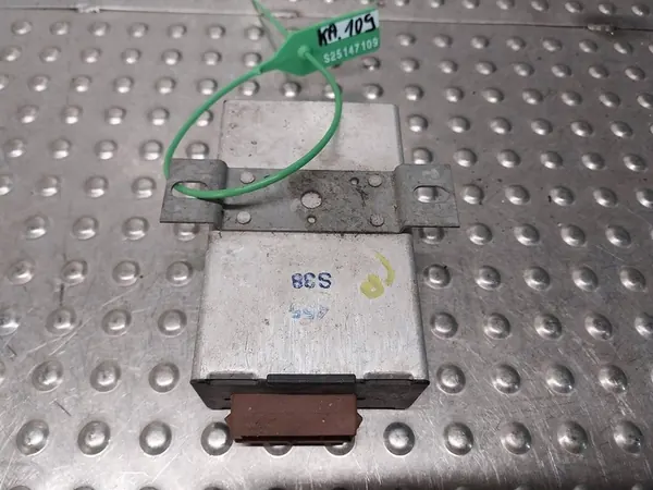 Cruise Control Module Audi A8 S8 D2 1996 5GA00439716 image 2