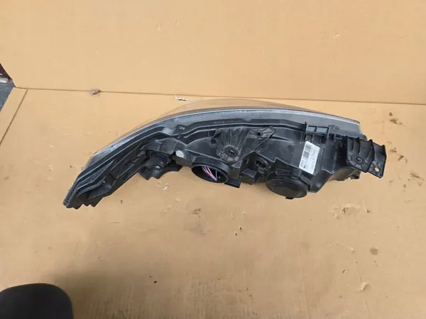 Farol esquerdo Renault Laguna II 2006-07 image 3