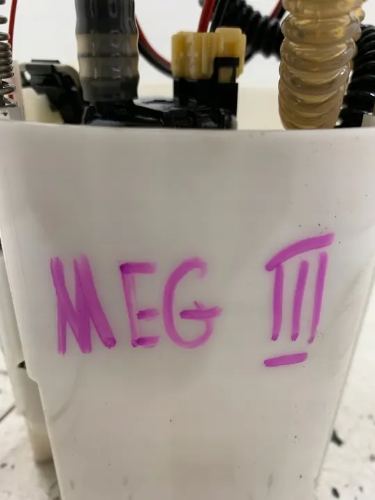 Bomba de combustível Renault Megane III 1.6 DCI image 3