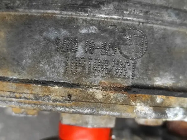 Rampe d'injecteur de gaz Mazda 6 image 4