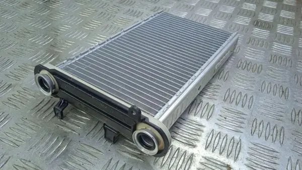 Käytetty lämmitysydin OEM T900181 Mercedes-Benz image 2