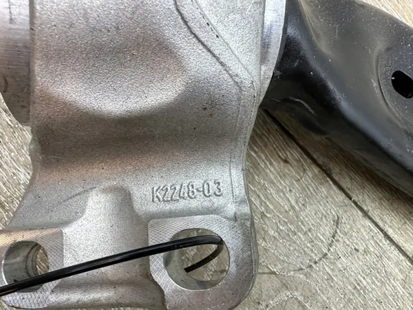 Braccio di Controllo Anteriore Sinistro BMW 2 U06 X1 U12 U11 X2 U10 F70 image 3