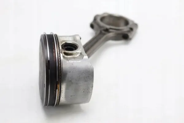 Piston & Bielle Nissan d'occasion OEM image 4