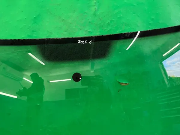 Gebrauchte Frontscheibe OEM SZYBA PRZEDNIA für VW Golf VI image 4