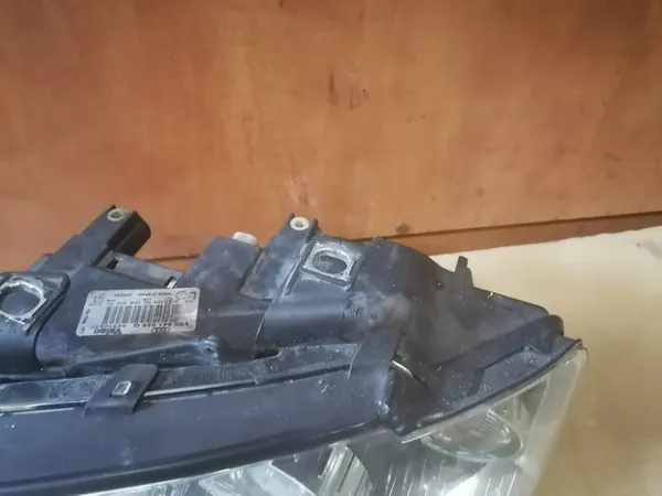 Faros izquierdo A4 B6 Xenon image 3